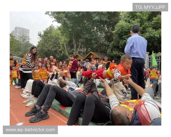 家长会趣味互动创意篮球游戏让亲子携手共享运动欢乐时光 家长会趣味互动创意篮球游戏让亲子携手共享运动欢乐时光